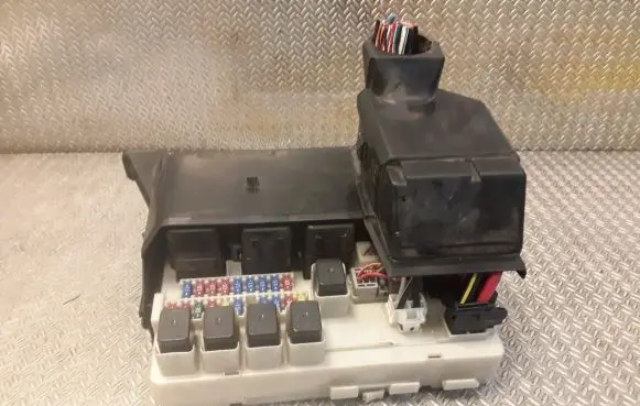 Nissan Murano Z50 Fuse box set 284B97Y000