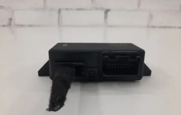 Audi A4 S4 B8 8K Gateway control module 8R0907468N 8R0907468C