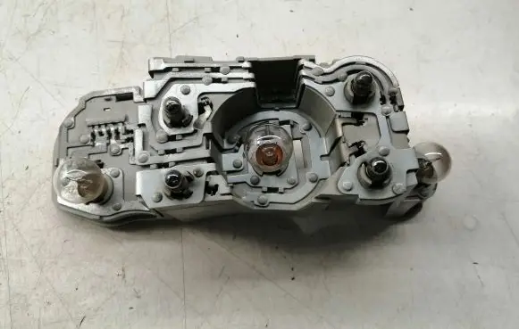 Toyota Corolla Verso AR10 Tail light bulb cover holder 815570F010