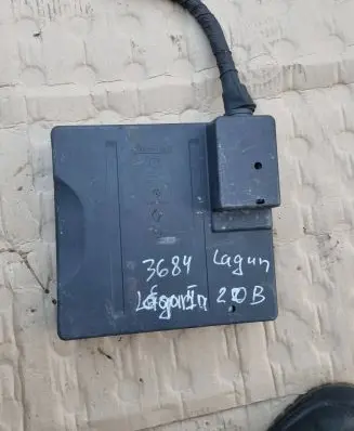 Renault Laguna I Engine control unit/module 7700863583