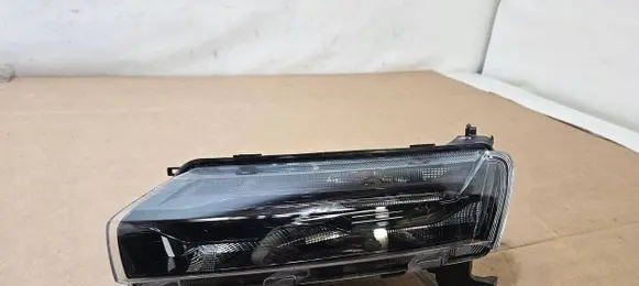 Dacia Spring Headlight/headlamp 266052417R