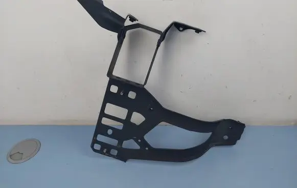 BMW 5 E60 E61 Side radiator support slam panel 51647163483
