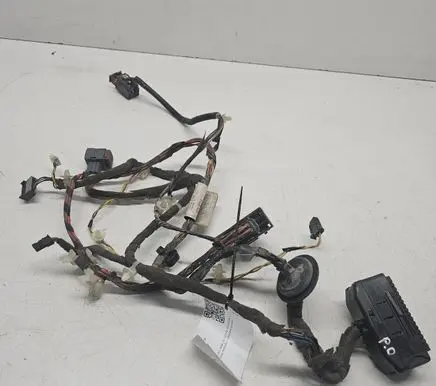 Opel Vectra C Front door wiring loom 13139942