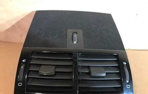 Peugeot 407 Dash center air vent grill 9644589777 A1040041 A1040021