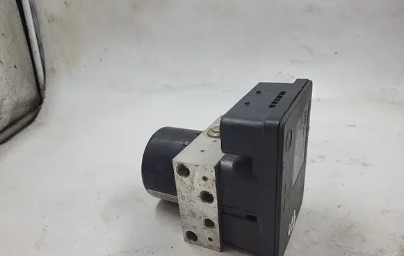 BMW 3 E46 ABS Pump 6759047 10096008113 00008744E1