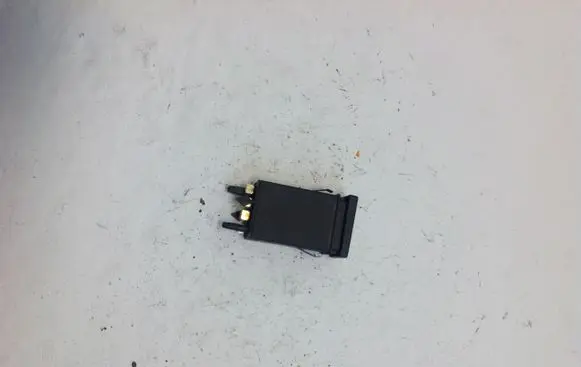 Volkswagen PASSAT B5 Windscreen/window heater switch 3B0959621D