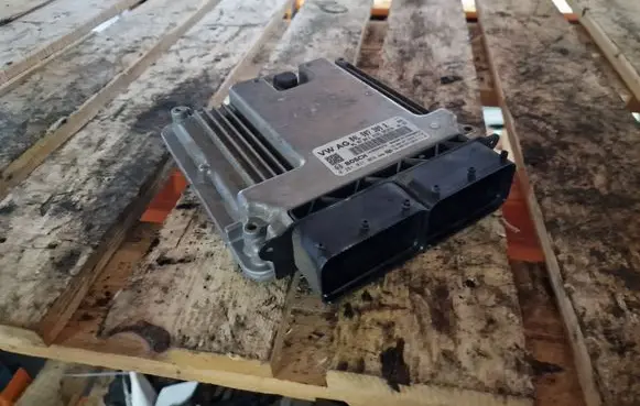 Skoda Superb B8 (3V) Engine control unit/module 04L907309R