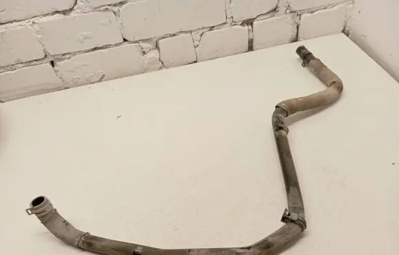 Ford Ranger Engine coolant pipe/hose AB3918K582AD
