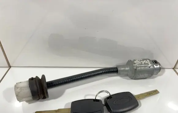Ford Focus Steering wheel lock 