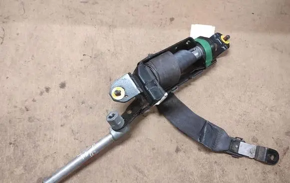 Volvo V70 Front seatbelt 8626240
