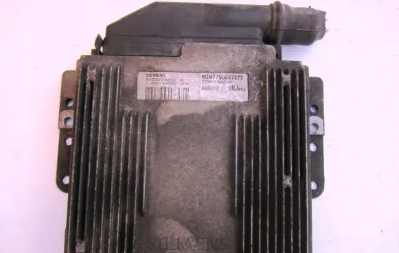 Renault Espace III Engine control unit/module 7700867272