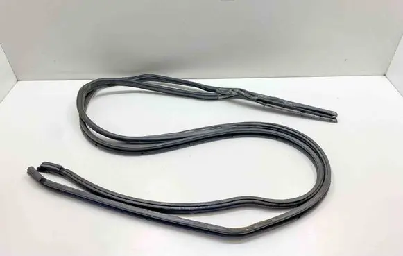 Mercedes-Benz SL R129 Front door rubber seal A1297200278 A1297200178