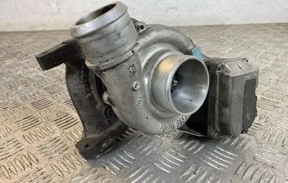 Mercedes-Benz Vito Viano W639 Turbo A6460901380 VV19AL0044 0610170235