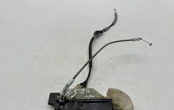 Citroen DS5 Front door lock