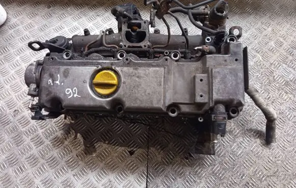Opel Zafira A Engine head 