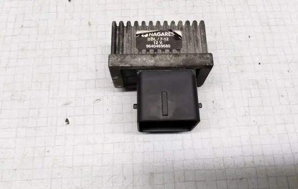 Citroen Xsara Picasso Glow plug pre-heat relay 9640469680