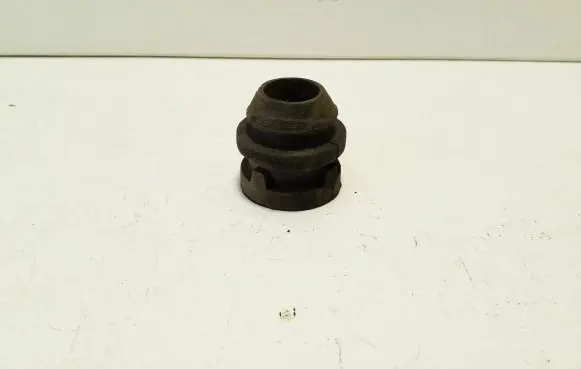 Radiator mount bracket