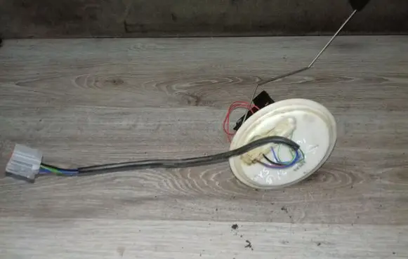 Fuel level sensor