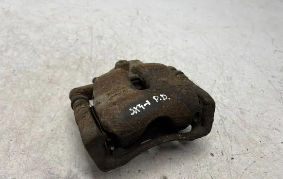 Suzuki SX4 Front brake caliper