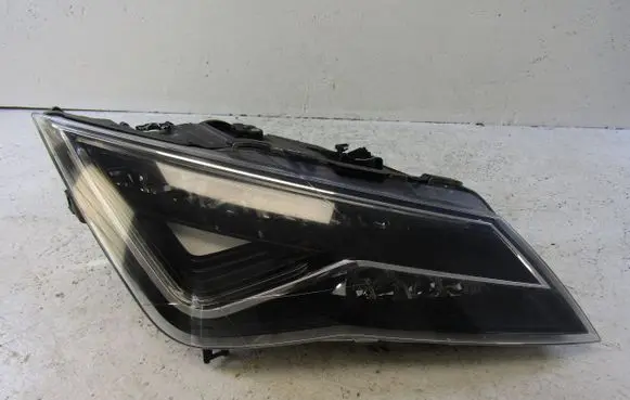 Seat Leon (5F) Headlight/headlamp 16371