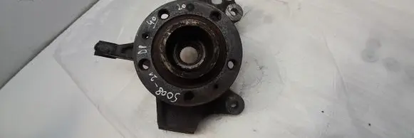 Peugeot 5008 II Front wheel hub