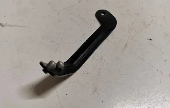Audi A5 8T 8F Horn signal holder/bracket 8K0951229A
