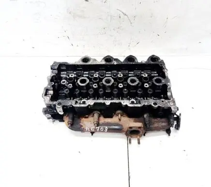 Citroen C4 I Engine head 
