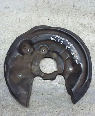Volkswagen PASSAT B6 Rear brake disc plate dust cover 