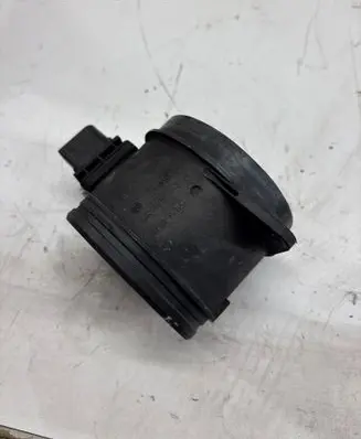 BMW 5 E60 E61 Mass air flow meter F00C2G7041