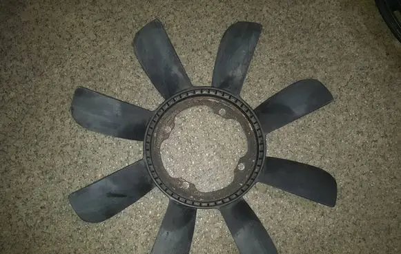 BMW 3 E36 Fan impeller 17190409