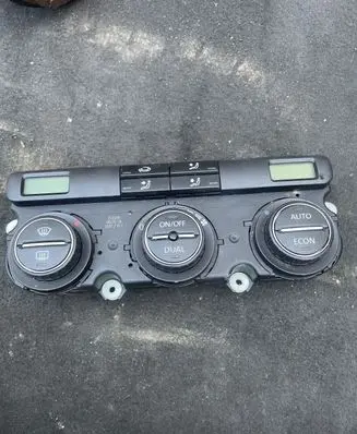 Volkswagen PASSAT B6 Climate control unit