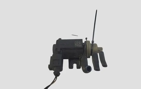 Skoda Octavia Mk2 (1Z) Turbo solenoid valve 1K0906627B