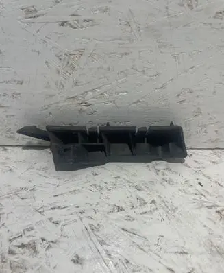 Audi A5 Sportback 8TA Front bumper mounting bracket 8T0807284C