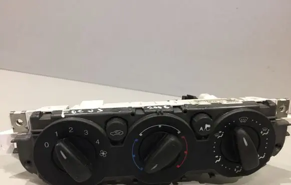Ford Focus Climate control unit 3M5T19980AD 69607320