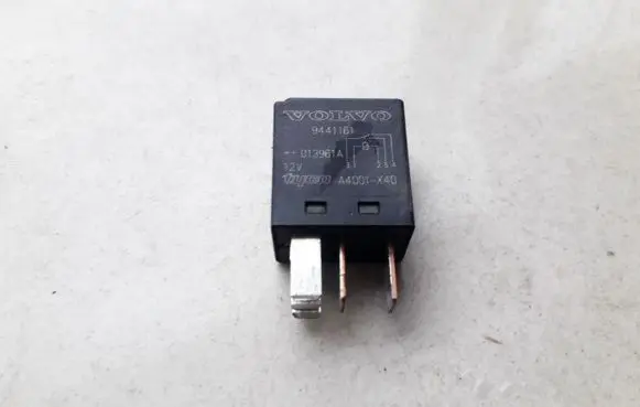 Volvo S60 Other relay V23074 9441161