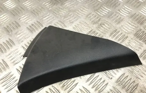 Lexus CT 200H Other interior part 6749776011