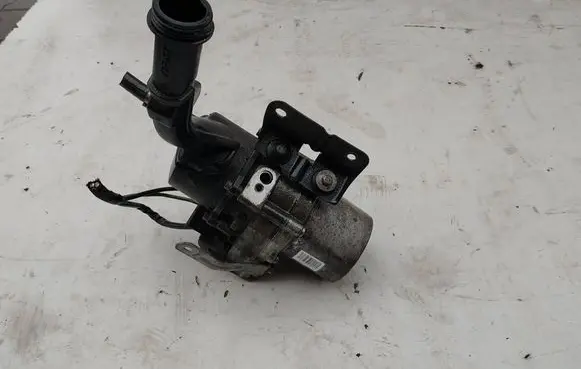 Peugeot Partner Power steering pump V29018054C