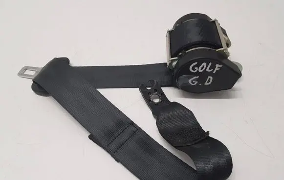 Volkswagen Golf VII Rear seatbelt 621102200 5G0857805
