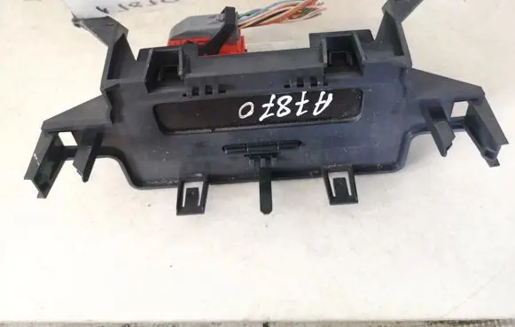 Renault Megane II Screen/display/small screen 8200107839
