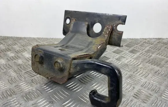 Jeep Grand Cherokee Towing hook eye 