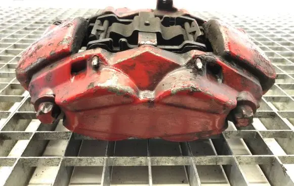 Front brake caliper