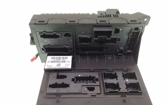 Mercedes-Benz E W211 Fuse module A2115453901