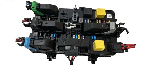 Opel Astra H Fuse module 13220829 5DK00866943