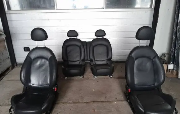 Seat set
