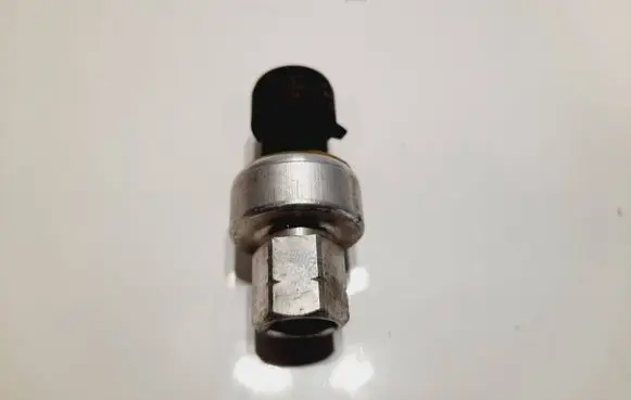 Renault Scenic III - Grand scenic III Air conditioning (A/C) pressure sensor 