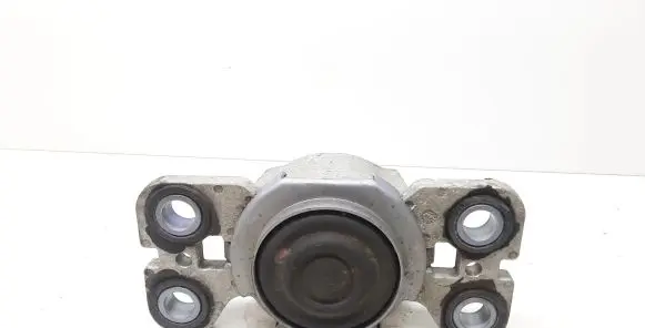 Volvo S60 Engine mount bracket 31316876