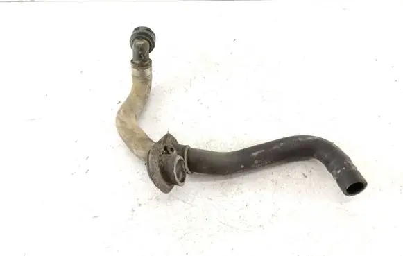 Coolant pipe/hose