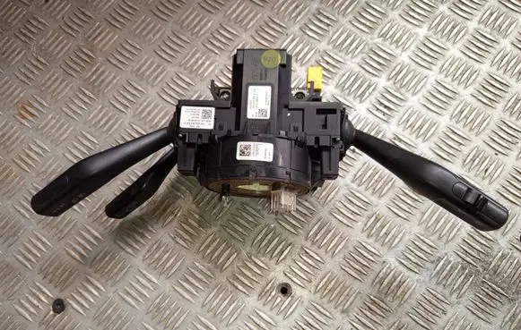 Volkswagen PASSAT B6 Wiper turn signal indicator stalk/switch 3C5953513B
