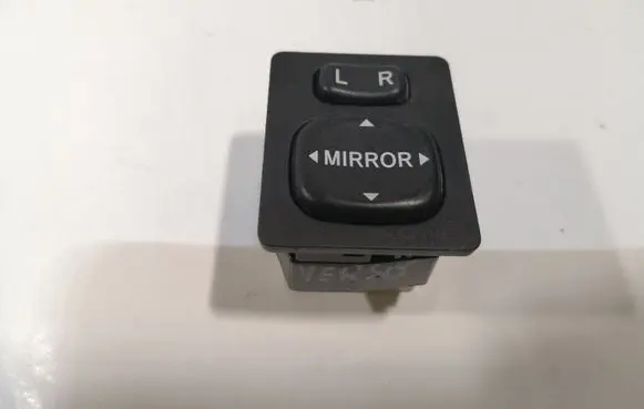 Wing mirror switch