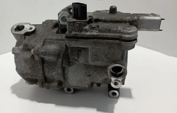 Toyota Auris E180 Air conditioning (A/C) compressor (pump) 0422001330 ES14C